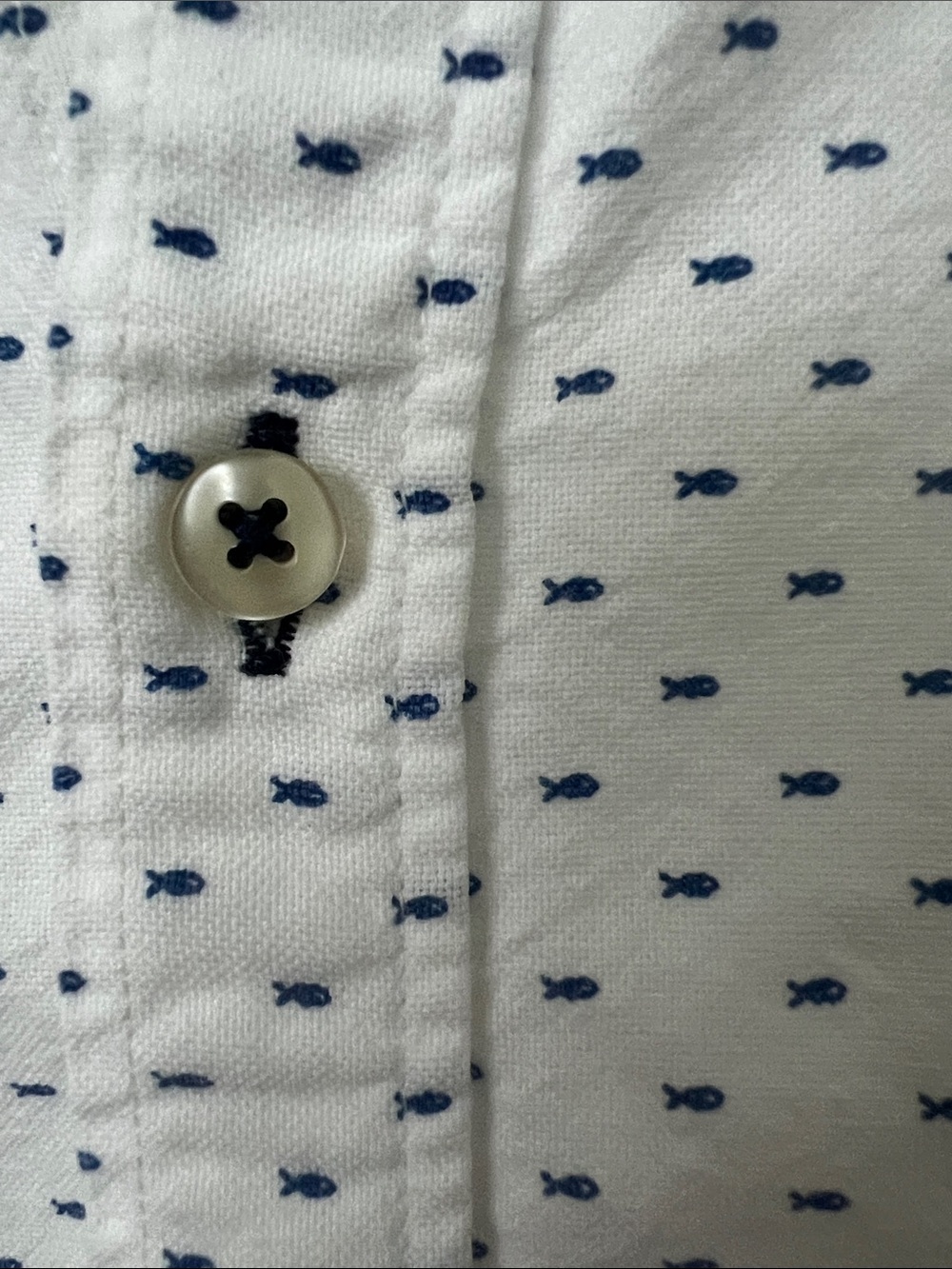 Zara White Short-Sleeve Button-Down with Navy Micro-fish pattern - Picture 7 of 8